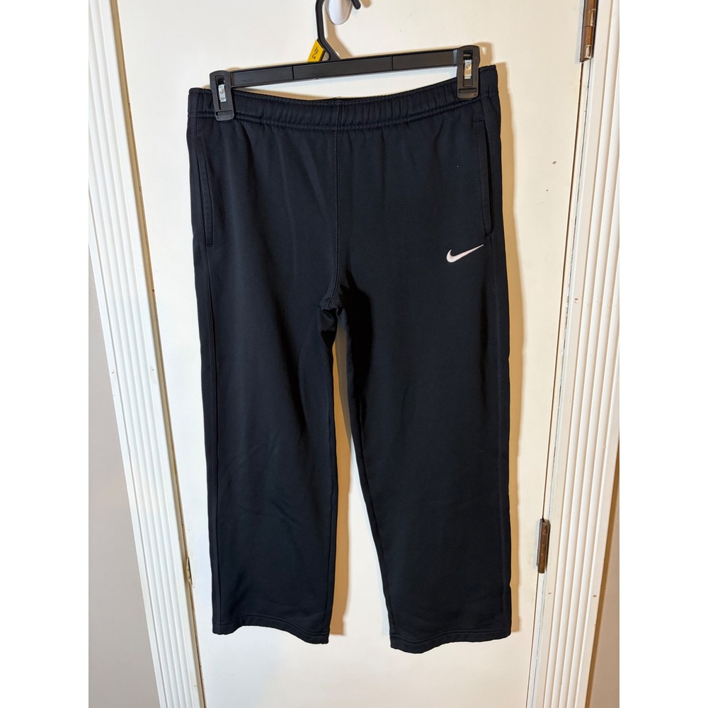 Nike Therma-FIT Black Straight Leg Sweatpants Women Large Pockets Drawstring